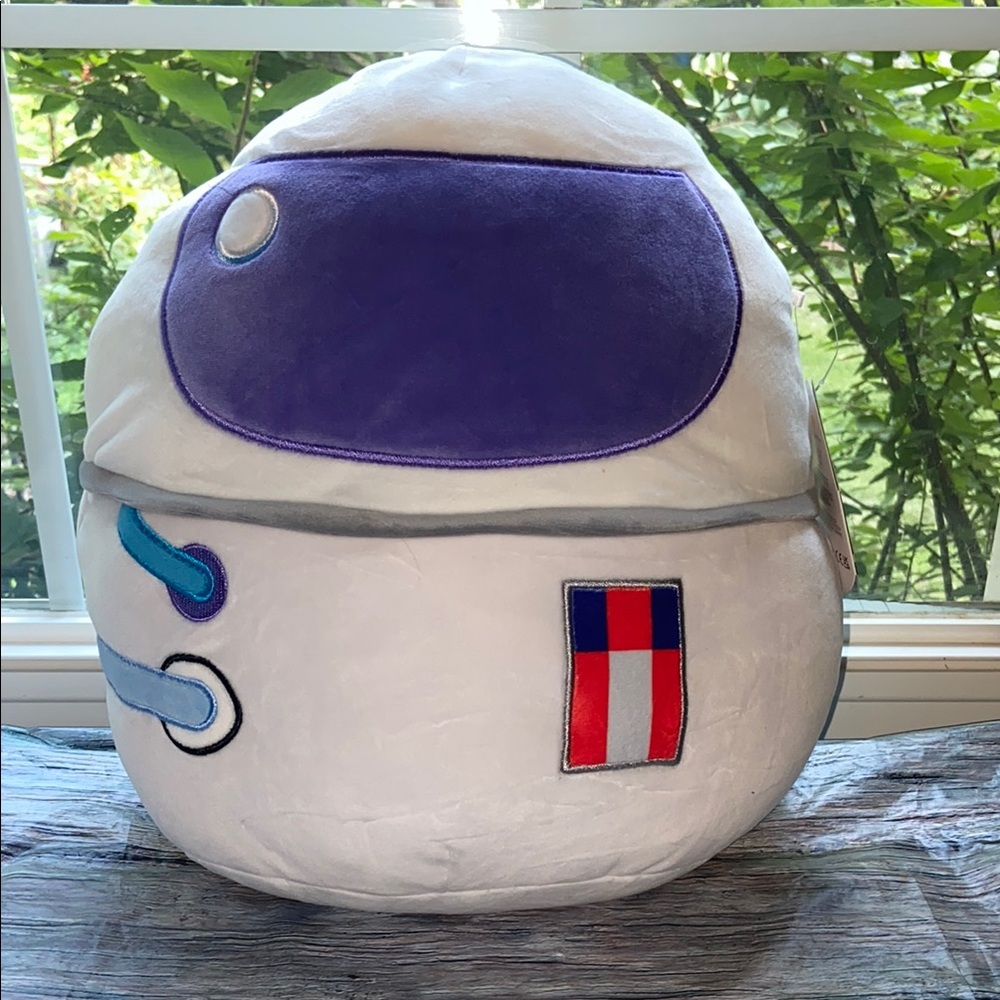 Squishmallows 12” Veefriends “Adventurous Astronaut” Limited Edition